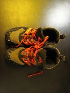 Adidas Kinderschuhe in Größe 31 für Jungen - Bild 1 von 4