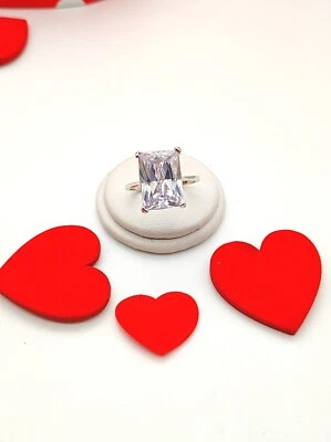 Anello donna solitario n Argento 925 rodiato con zircone bianco taglio smeraldo - Immagine 1 di 4