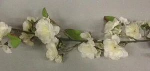 New Design Artificial Silk Flower Cream Apple Blossom Garland 6ft - Picture 1 of 1