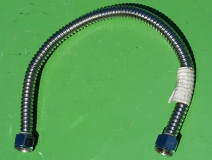 AQUAFLOW 24 ZOLL DURCHLAUFERHITZER GEWELLTER FLEXSCHLAUCH 3/4" x 3/4" WSS-124-PP FNPT - Bild 1 von 11