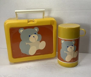 Porta pranzo vintage 1985 orso blu bambini plastica giallo con thermos - Foto 1 di 14