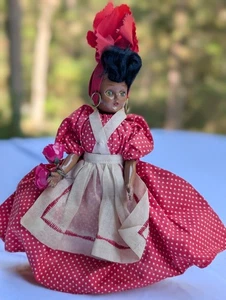 Muñeca Americana Negra Souvenir De Colección Nueva Orleans 9" Vestido Rojo Ojos Abiertos - Imagen 1 de 3