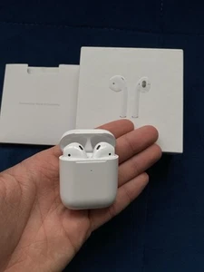 Słuchawki bezprzewodowe Apple 2 generacji - Zdjęcie 1 z 6