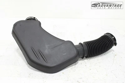 CHRYSLER 300 S 2011-2019 3,6 L filtro de aire tubo de entrada tubo OEM Foto 1 de 4