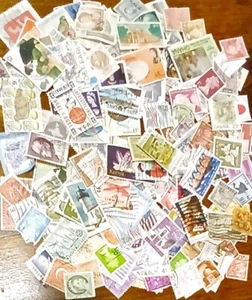 SALE : 200 All Different U.S.A. & World Postage Stamps Used Cancelled off paper - Picture 1 of 5