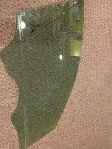 2017-2020 ALFA ROMEO GIULIA FRONT PASSENGER SIDE DOOR PANEL WINDOW GLASS OEM - Picture 1 of 3