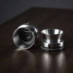 1 Pair Studevox Professional 1/4" Silver NAB Adapters For Reel To Reel Recorders - Picture 1 of 7
