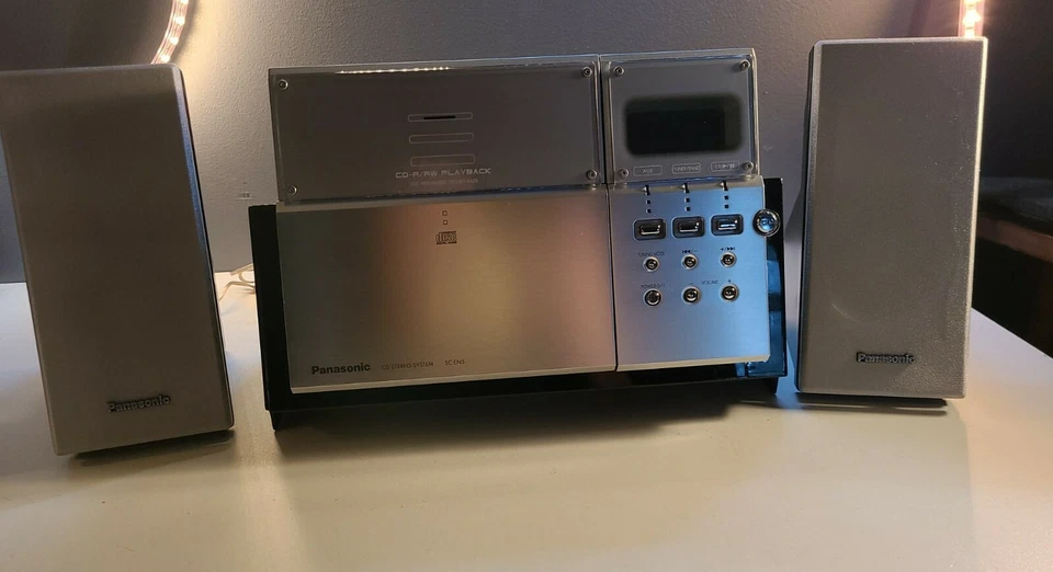 Panasonic SC-EN5 Bookshelf Music System ~ AM/FM Stereo, CD Player No Power Cord  - Image 1 of 4