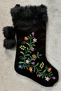 SCHWARZ BESTICKT BLUMEN WEIHNACHTSSTRUMPF KUNSTFELLBESATZ - BOMMELN 21" - Bild 1 von 4