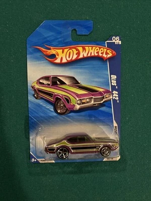 Hot Wheels #82 Muscle Mania 6/10 Olds 442 2009 variante púrpura/verde cromo OH5sp Foto 1 de 4