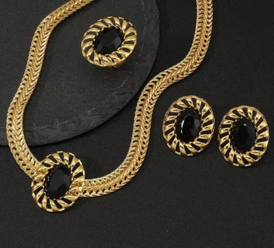 Conjunto de collar pendientes anillos conjuntos de joyas para mujer imitación perla negra chapado en oro de 18 quilates Foto 1 de 4