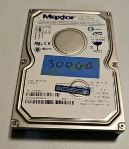 Maxtor Diamond Max 10 300GB Internal 7200 RPM 3.5" (BAJ41G20) - Picture 1 of 2