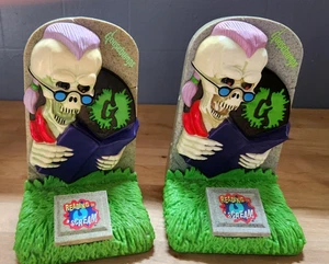Rare Goosebumps Set of 2 Bookends Curly the Skeleton "Reading is a Scream" 1996 - Picture 1 of 22