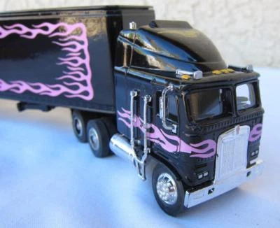 10 Easyriders 1993 sin usar, en caja SpecCast Die Cast Kenworth Semi Truck Bank edición limitada Foto 1 de 4