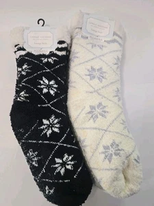 Carole Hochman Lounge Socken Plüschfüllung Schuhgröße: 4-10 schwarz & weiß Schneeflocken  - Bild 1 von 3