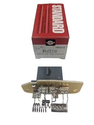 Standard Motor Products RU318 Blower Motor Resistor for 1999-2006 Ford - Image 1 of 4