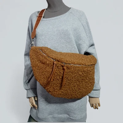 Große Plüsch Bauchtasche Puschel Umhängetasche Teddy Crossbodytasche - Bild 1 von 2