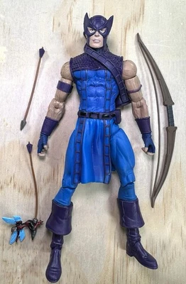 Boneco de ação Marvel Diamond Select Toys Gavião Arqueiro 7" Os Vingadores - Imagem 1 de 4