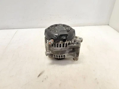 Alternador Jeep JK Wrangler OEM Denso 3,6 L 160 amperios P68078950aa 2012-2018 104826 Foto 1 de 4
