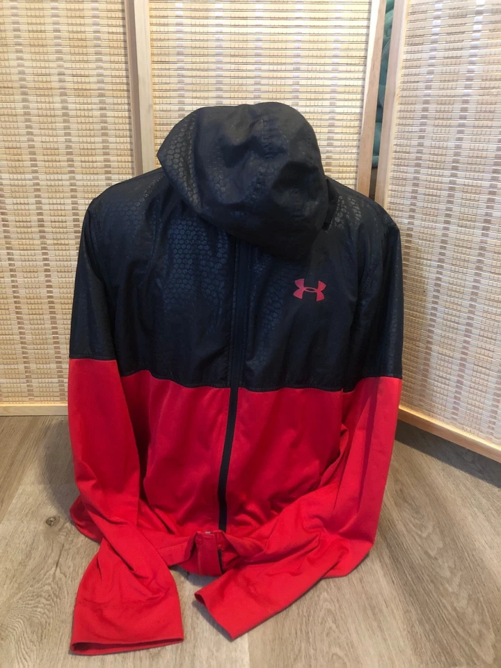 Under Armour Men's LS Long Sleeves Jacket Red and Black Snake Scaled XL Loose - Image 1 of 4