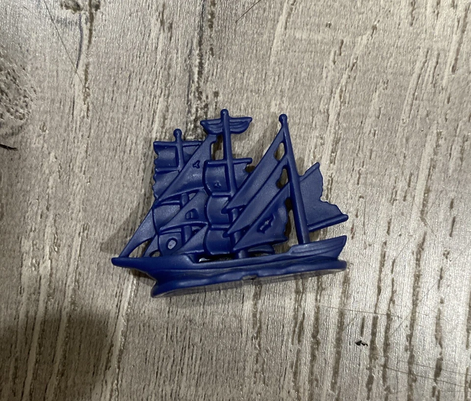 Game Of Life Pirates of the Caribbean Dead Mans Replacement Parts Blue Ship - Image 1 of 1