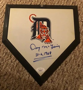 DENNY McCLAIN Autographed/Signed DETROIT TIGERS SCHUTT 10" Mini Home Plate JSA - Picture 1 of 4