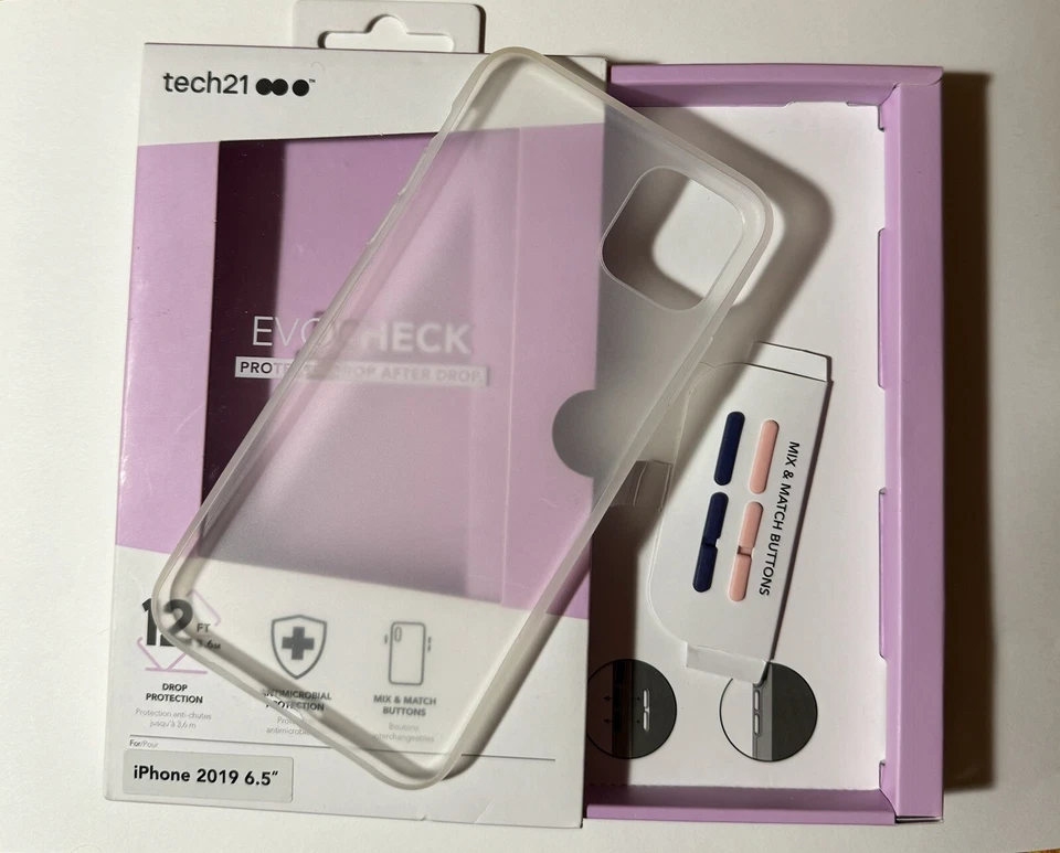 EVOCHECK Protective Case With Minimalist Check Pattern. Tech 21. - Image 1 of 1