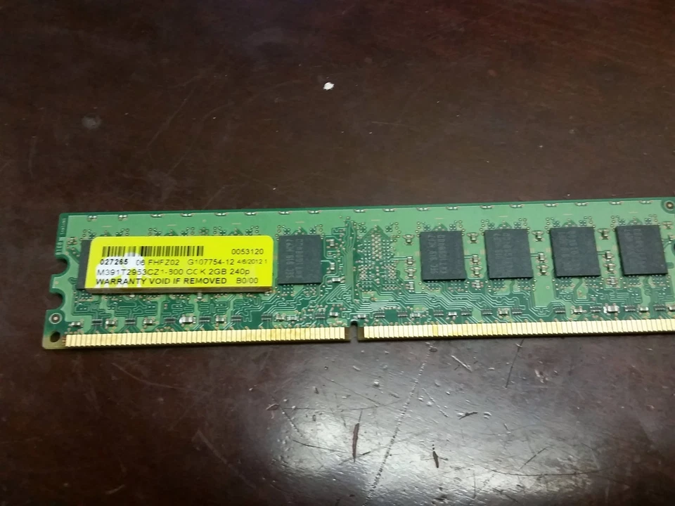  2GB Desktop PC2-6400 DDR2 2RX8 800MHz RAM Memory DIMM  - Image 1 of 1