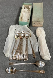 NEW in BOX Vintage Victor S. Co. 3 Doz. Monogram RS Silver Plate Iced Tea Spoons - Picture 1 of 4