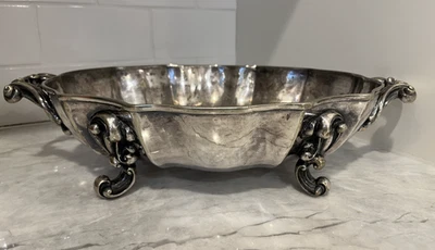 Antiguo Elkington & Co. Servir, centro de mesa, Jardiniere Mid 1800’s Foto 1 de 4