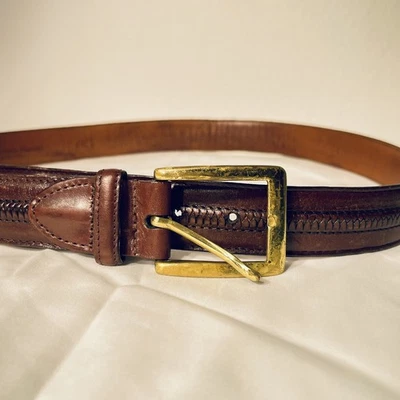 Cinturón Johnson & Murphy para hombre 32”-36” cuero marrón latón dinero antiguo herencia preppy Foto 1 de 4