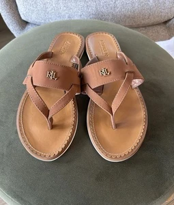New! Lauren Ralph Lauren Rosalind TAN Faux Leather Sandals Flip Flops Size 10B - Picture 1 of 6