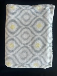 Nemcor Inc Gray White Yellow Soft Fleece Baby Blanket - Picture 1 of 3