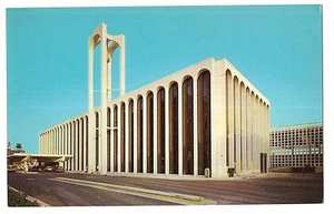 New UNION STATION CM&ST.P and C&NW Railroads Milwaukee WISCONSIN Postcard WI - Picture 1 of 2