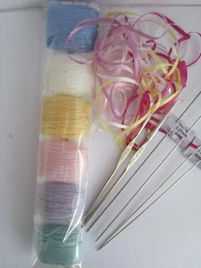 Starter Knitting Pack (pastel colors) for dollhouse/doll clothes - Foto 1 di 5