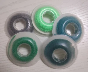 Cadena eléctrica de goma elástica para ortodoncia dental de 5 rollos 5 colores bandas de tirantes tamaño 3 - Imagen 1 de 12