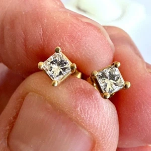 Orecchini in oro giallo 14 kt con diamanti naturali taglio principessa .42 carati TW - Foto 1 di 10