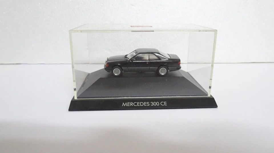 HERPA   mercedes   300 ce   1/87 - Photo 1/3
