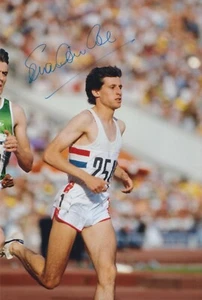 SEBASTIAN COE HAND SIGNED 12X8 PHOTO OLYMPICS AUTOGRAPH 1980 MOSCOW 5 - Picture 1 of 1