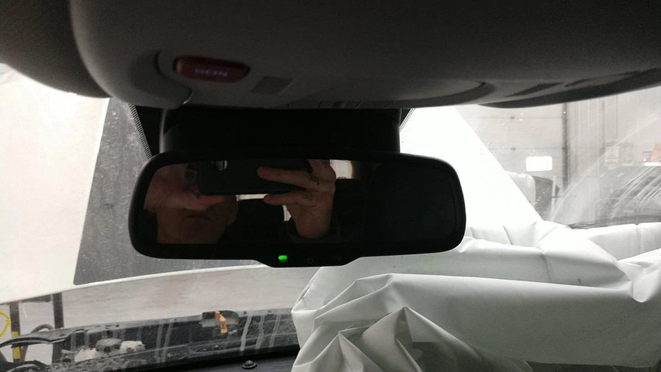 Int Rr View Mirror For Renegade Assy Autodim - Image 1 of 1