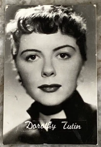 Tarjeta fotográfica Dorothy Tutin Dolcificio Lombardo estrellas de cine de Hollywood en blanco y negro difícil de encontrar B204 - Imagen 1 de 3