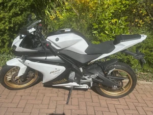 Yamaha YZF R 125 gebraucht - Bild 1 von 8