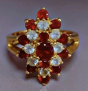 Ancienne bague marquise plaqué or pierre couleur rubis bague plaqué or zirconium - Foto 1 di 6