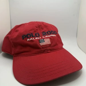 Polo sportiva vintage Y2K Ralph Lauren. Cappello rosso Polo 2000. 100% cotone raro - Foto 1 di 5