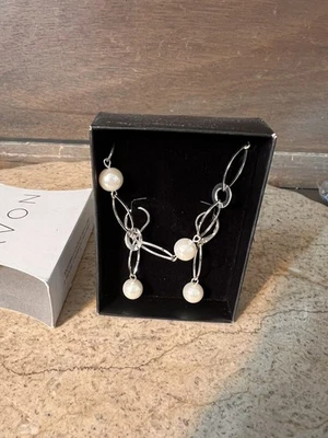 AVON NIB Lovely Pearlesque 3-piece Link Gift Set 2014 Silver Tone - Image 1 of 4