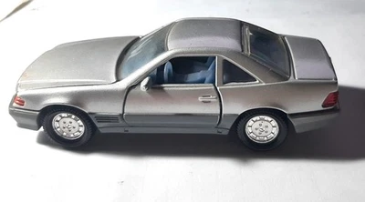Modellino Matchbox Super Kings Mercedes Benz 500 SL (1990) - Immagine 1 di 4