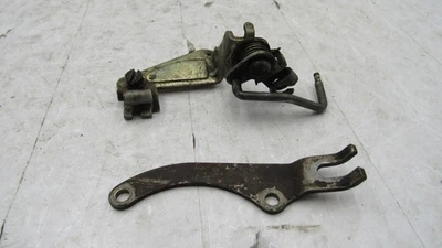 Suzuki GS550T GS550 1981 OEM carburador acelerador y soporte de cable estrangulador Foto 1 de 4