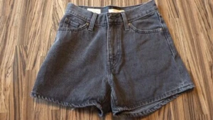 Kurze Levis Jeans schwarz Gr. 24 80s MomShort - Bild 1 von 5