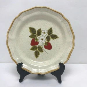 Mikasa Strawberry Festival Salad/Luncheon Plate 7 3/4" Stoneware/China Pattern - Picture 1 of 7