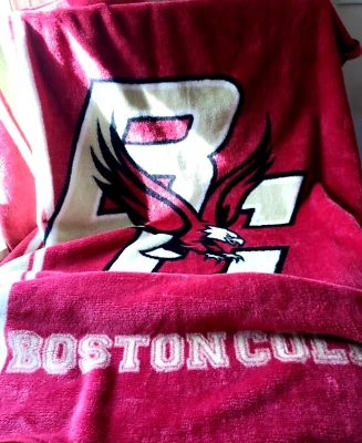 Boston College Throw Blanket Plush Fleece Red Team Sports University 50" x 60" - Image 1 of 4